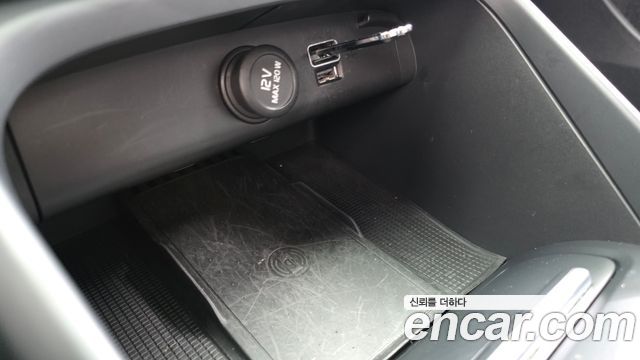 Volvo XC40 2019 — photo 28