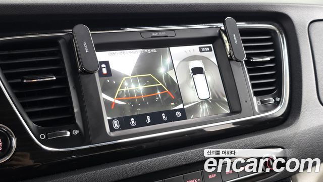 Kia Canival 2019 — photo 14