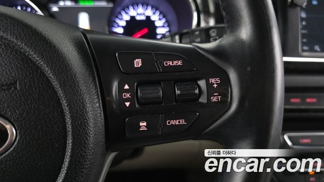 Kia Canival 2019 — photo 17