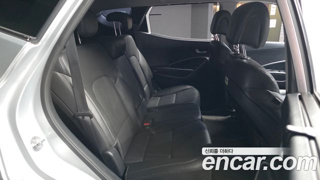 Hyundai Santafe 2018 — photo 18