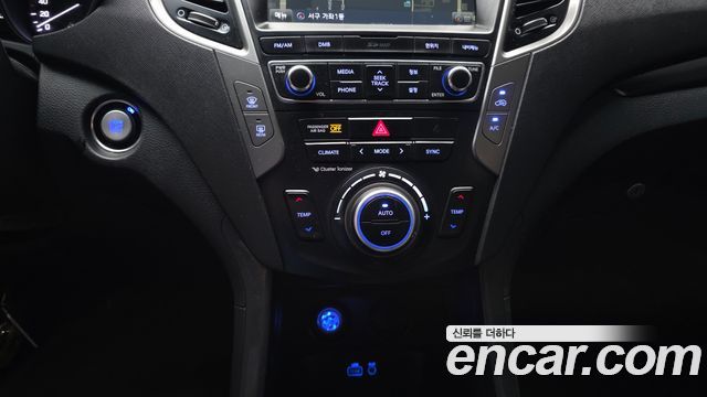Hyundai Santafe 2018 — photo 22