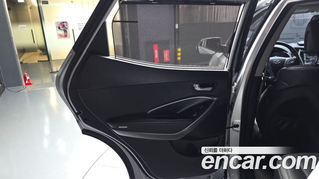Hyundai Santafe 2018 — photo 15