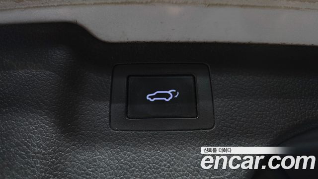 Hyundai Santafe 2018 — photo 27