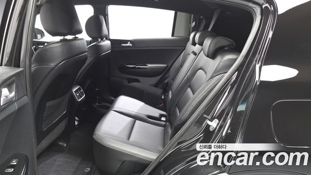 Kia Sportage 2019 — photo 16