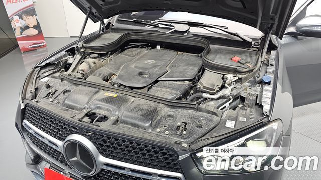 Mercedes-Benz GLE-Class 2023 — photo 6