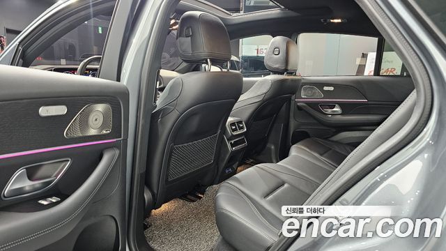Mercedes-Benz GLE-Class 2023 — photo 18