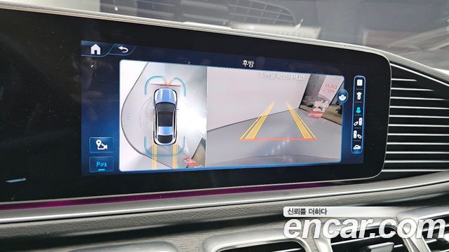 Mercedes-Benz GLE-Class 2023 — photo 23