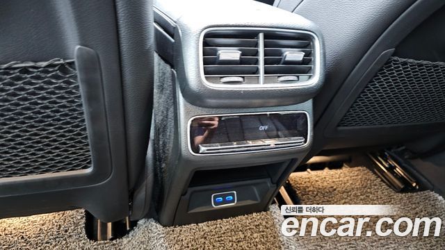 Mercedes-Benz GLE-Class 2023 — photo 35