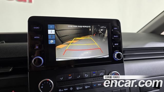 Hyundai Staria 2025 — photo 19
