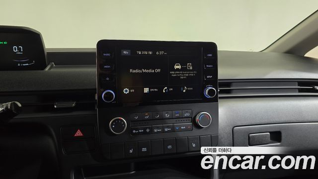 Hyundai Staria 2025 — photo 30