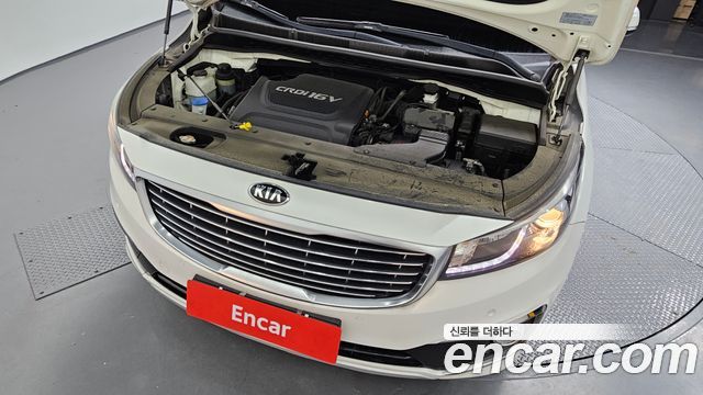 Kia Canival 2016 — photo 6