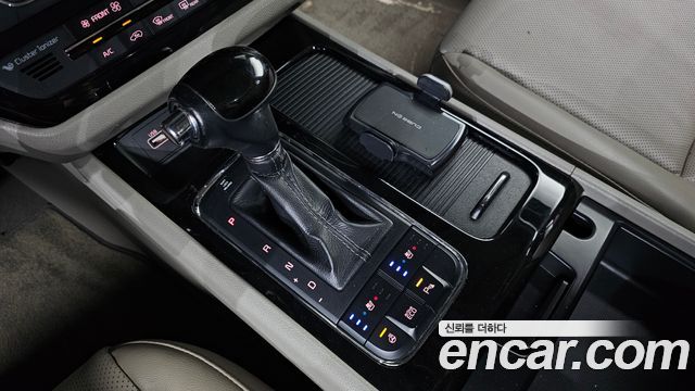 Kia Canival 2016 — photo 9