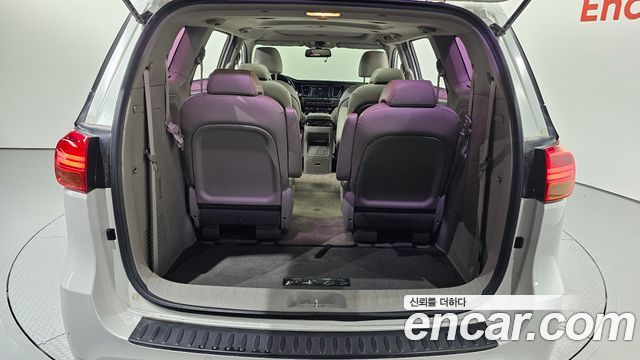 Kia Canival 2016 — photo 20