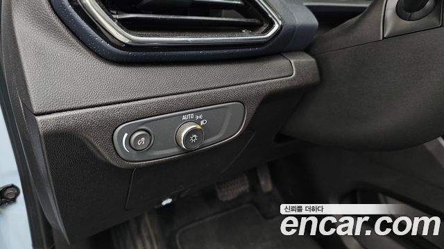 Chevrolet Korea 볼트 EUV 2023 — photo 25