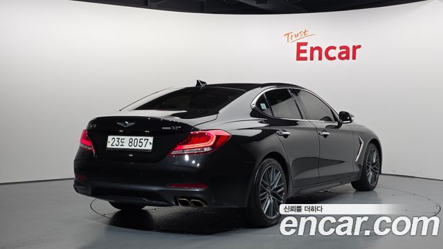 Genesis G70 2018 — photo 2