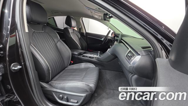Genesis G70 2018 — photo 10