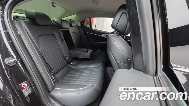 Genesis G70 2018 — photo 18