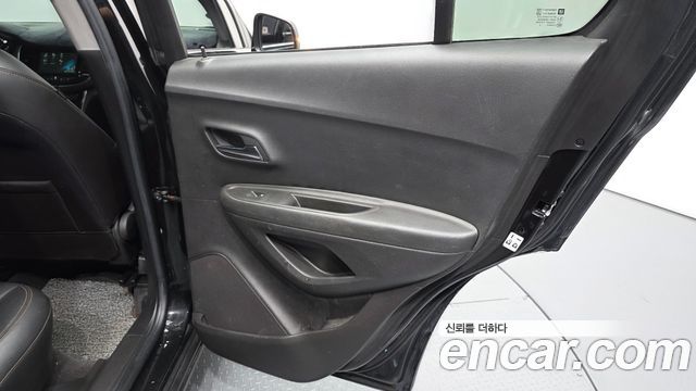 Chevrolet Korea Trax 2017 — photo 15
