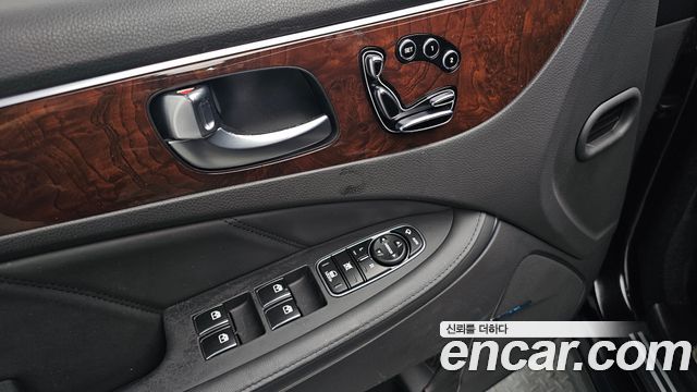Hyundai Equus 2015 — photo 23