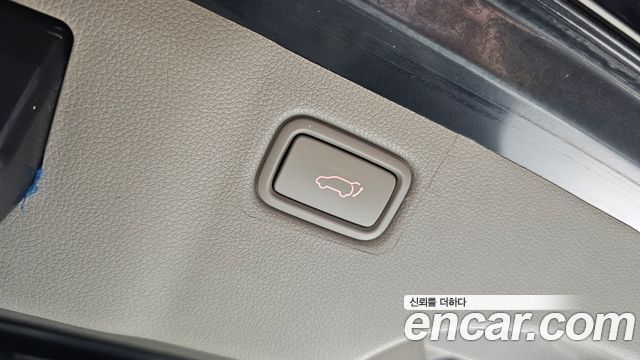 Kia Canival 2017 — photo 22