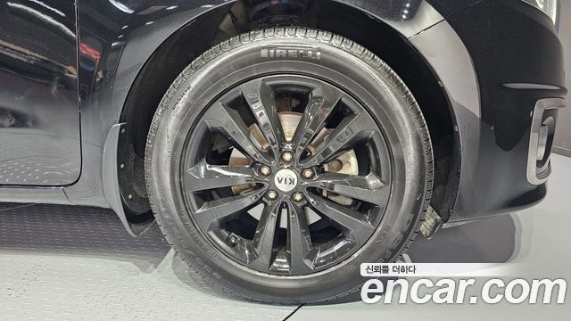 Kia Canival 2017 — photo 7