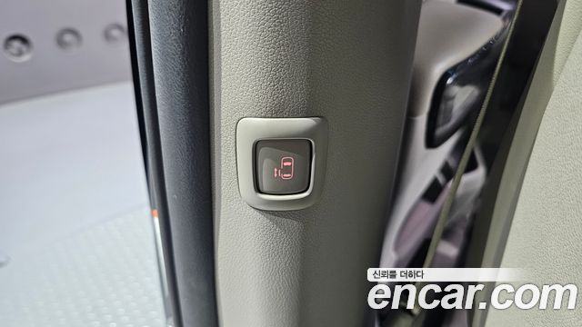 Kia Canival 2017 — photo 28