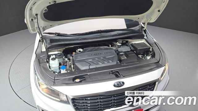 Kia Canival 2019 — photo 6