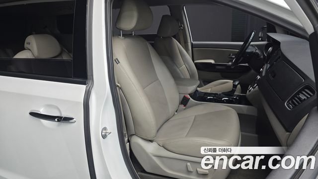 Kia Canival 2019 — photo 12