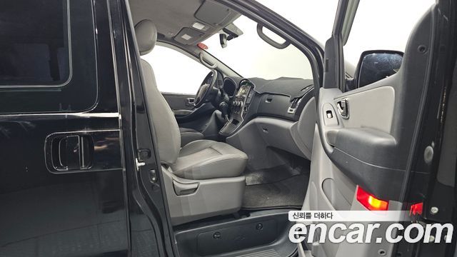 Hyundai Starex 2012 — photo 11
