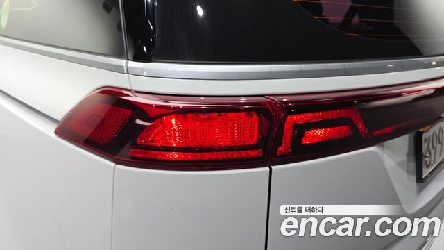 Kia Canival 2021 — photo 9