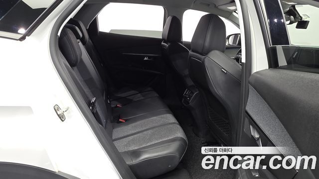 Peugeot 3008 2019 — photo 17