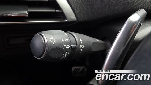 Peugeot 3008 2019 — photo 25
