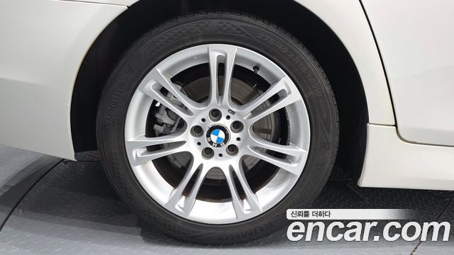 BMW 5-Series 2013 — photo 5