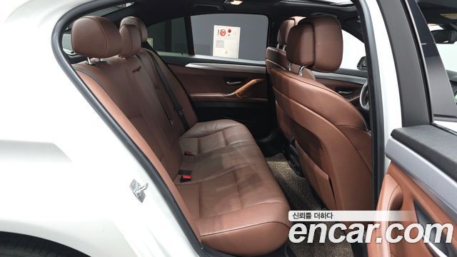 BMW 5-Series 2013 — photo 12