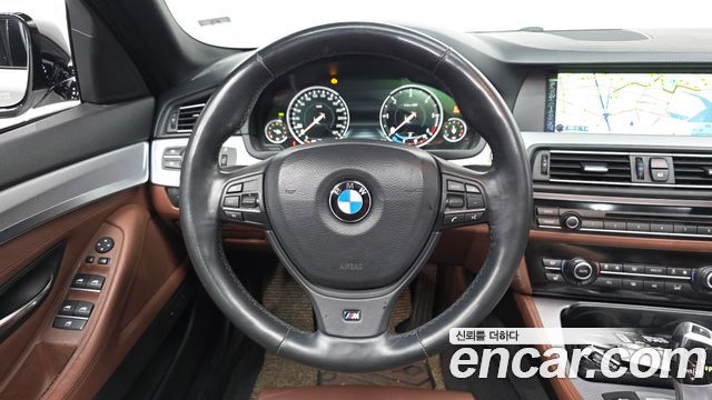 BMW 5-Series 2013 — photo 13