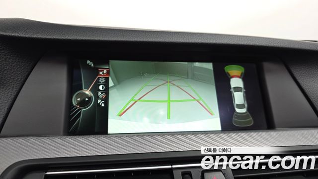 BMW 5-Series 2013 — photo 15