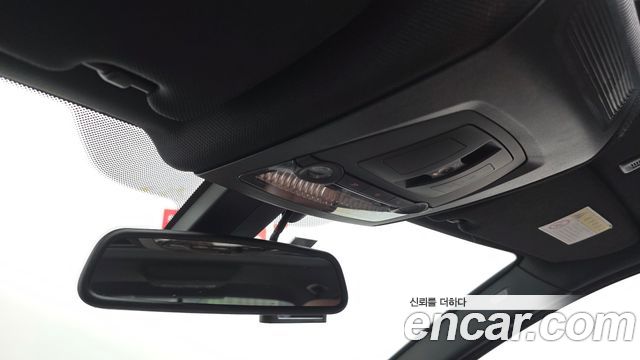 BMW 5-Series 2013 — photo 17
