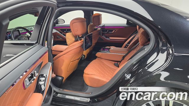 Mercedes-Benz S-Class 2022 — photo 11