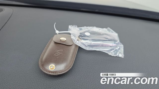 Mercedes-Benz S-Class 2022 — photo 16