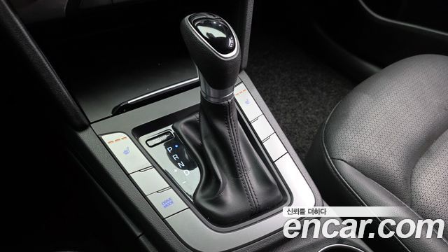 Hyundai AVANTE 2018 — photo 9