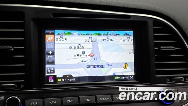 Hyundai AVANTE 2018 — photo 14
