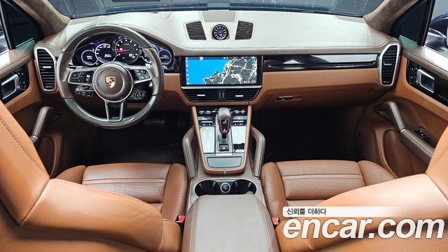 Porsche Cayenne 2019 — photo 10