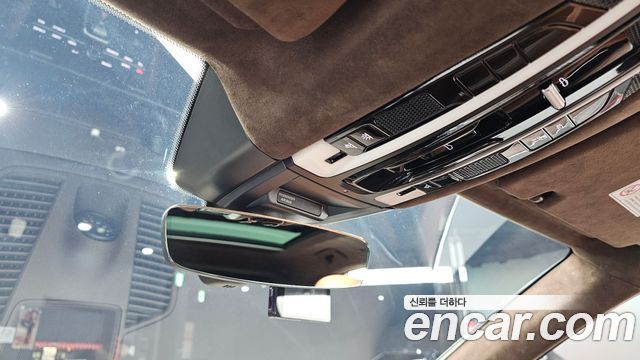 Porsche Cayenne 2019 — photo 23