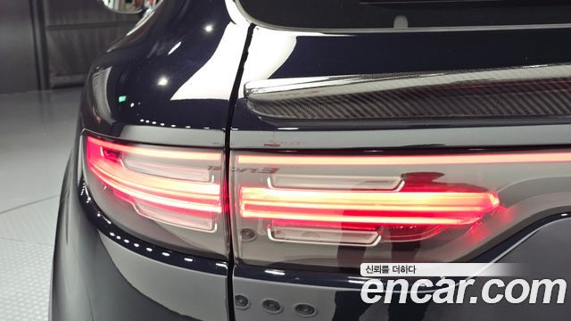 Porsche Cayenne 2019 — photo 9