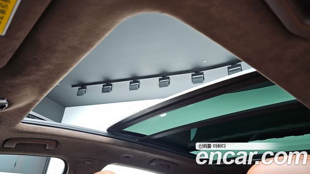 Porsche Cayenne 2019 — photo 30