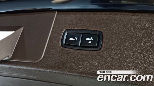 Porsche Cayenne 2019 — photo 32