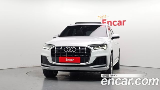 Audi Q7 2020 — photo 3