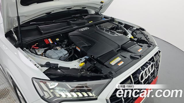Audi Q7 2020 — photo 6