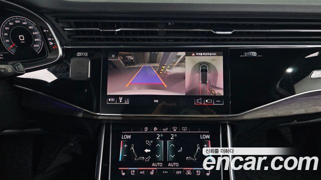 Audi Q7 2020 — photo 21