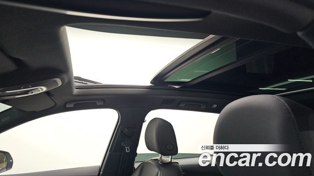Audi Q7 2020 — photo 32